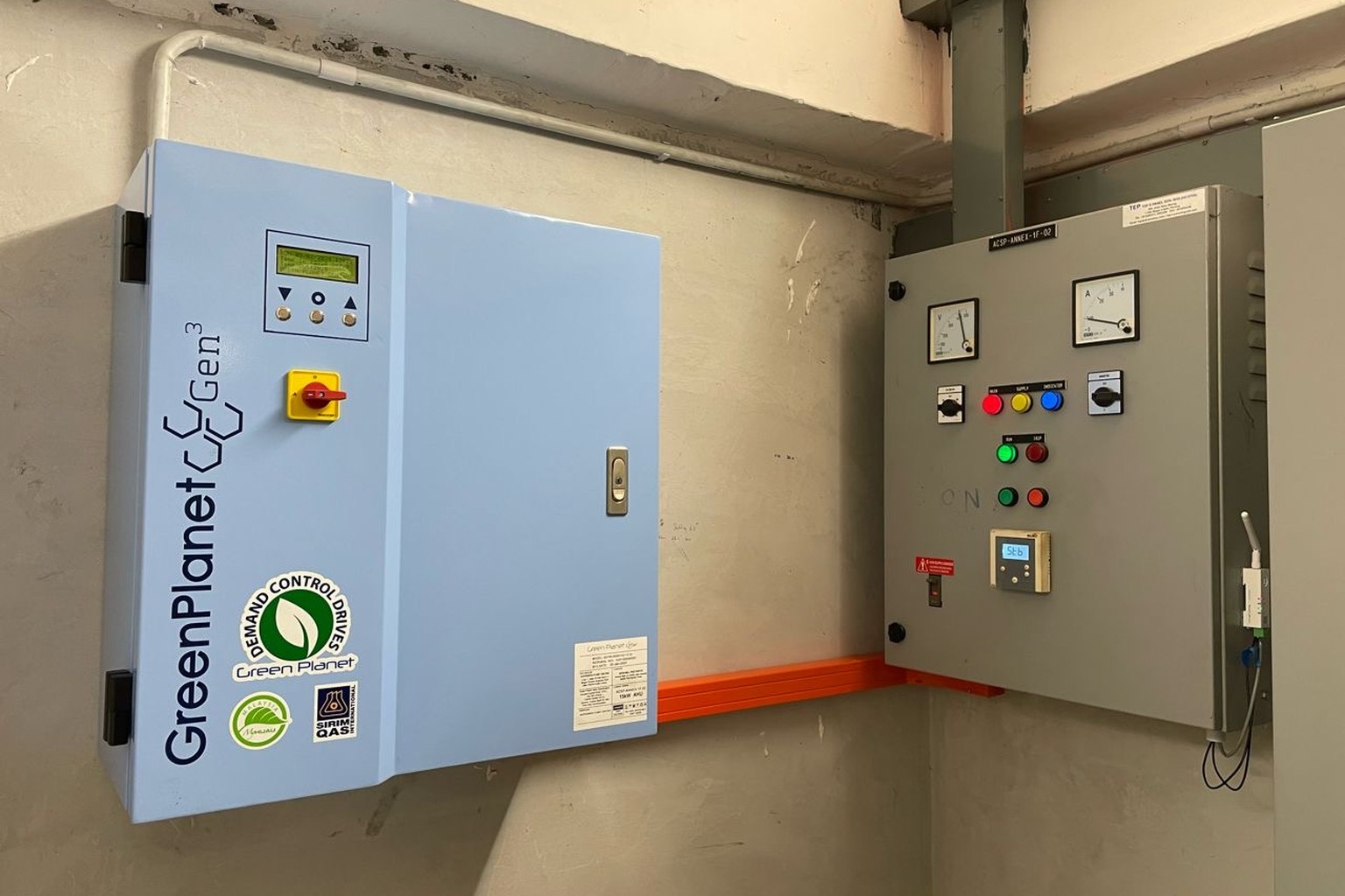 GreenPlanet Gen³ Demand Control Drives panel at a Supergreen Planet DCD site